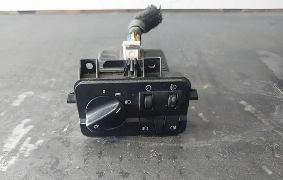 BMW 3 E46 Light switch 6919829