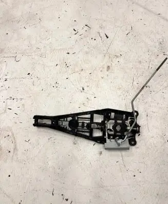 Opel Mokka X Front door lock PBTGF0011