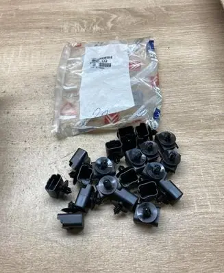 Peugeot 208 I Plug wire 6995CQ