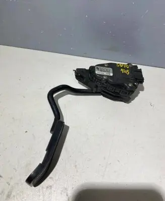 Volkswagen Sharan Accelerator throttle pedal 7M3721603B YM219F836AA 6PV00777003