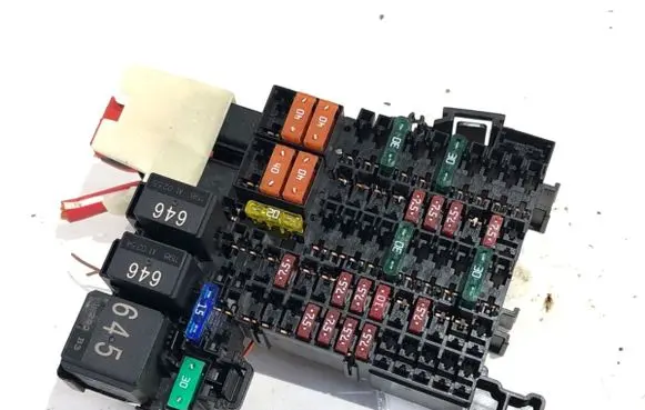 Volkswagen Golf VIII Fuse box set 5WA937615