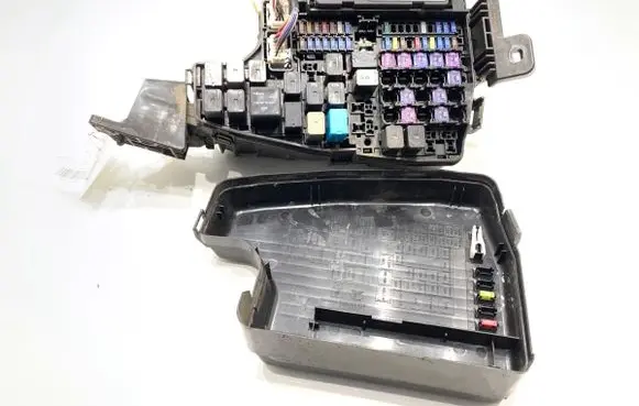 Mazda 6 Fuse box set KD45-675X0C
