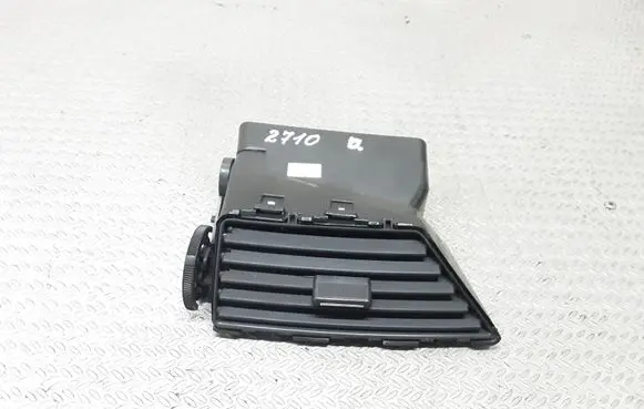 Chrysler Pacifica Dash center air vent grill
