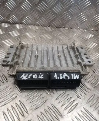 Renault Scenic I Engine control unit/module S110010004C 8200046482