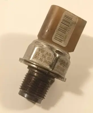 Volkswagen Polo V 6R Fuel pressure sensor 03L906051 VN3A62409