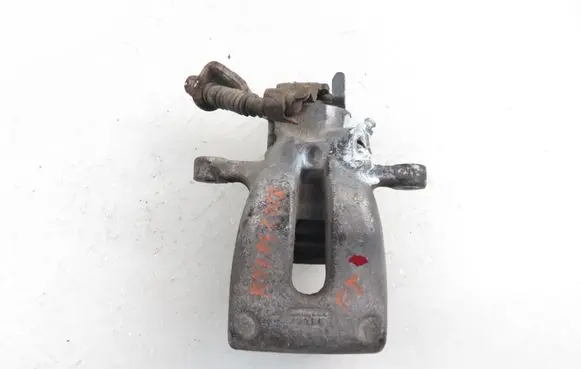 Opel Zafira B Rear brake caliper