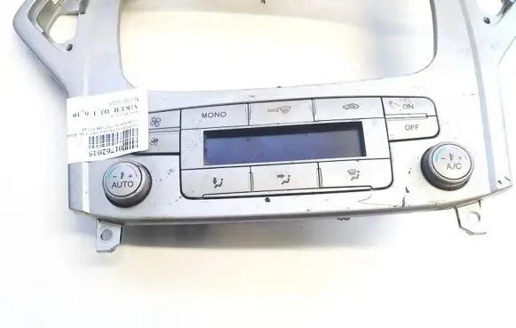 Ford Mondeo MK IV Climate control unit 7S7T18C612AF W8GB72861
