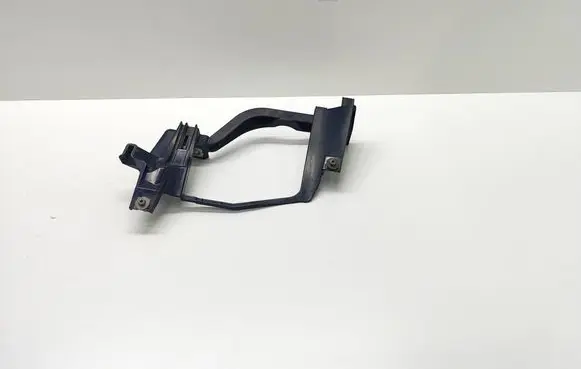 BMW 5 E60 E61 Headlight/headlamp mounting bracket 158737 15873700
