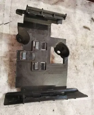 Other engine bay part