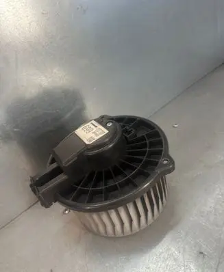 Toyota RAV 4 (XA20) Heater fan/blower 8710342060