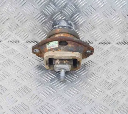 Land Rover Discovery 4 - LR4 Engine mount bracket AH226A003BA