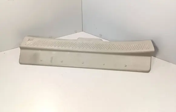 Hyundai Santa Fe Front sill trim cover 8587126000