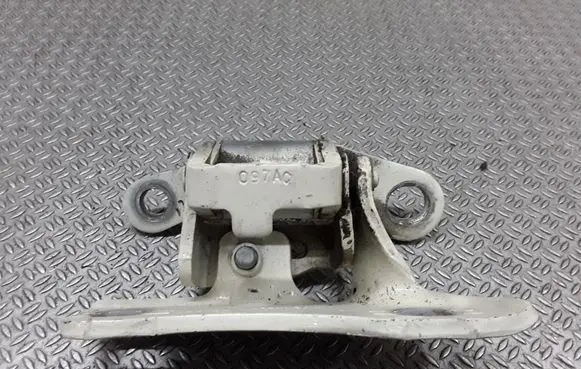 Chrysler 300 - 300C Rear door upper hinge 85574F