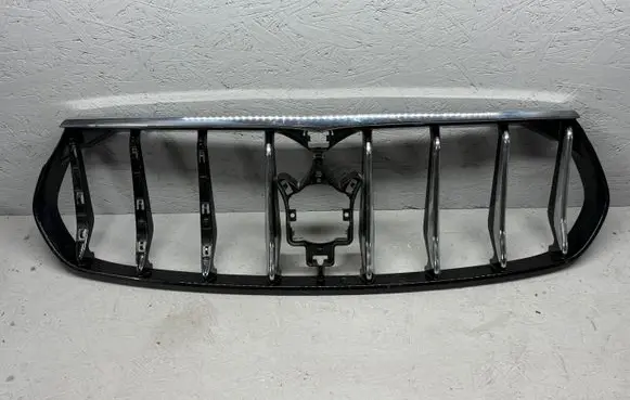 Maserati Levante Front grill 670047042
