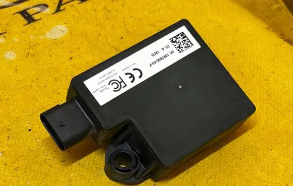 Tesla Model 3 Distronic sensor radar 109785500F