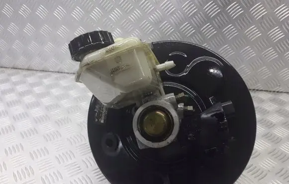Renault Laguna II Brake booster