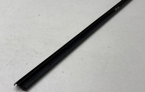 Toyota Proace Rubber seal front door window/glass 77079808655