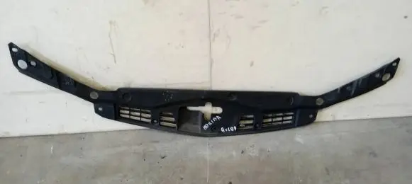 Honda Accord Engine bonnet/hood lock trim molding 