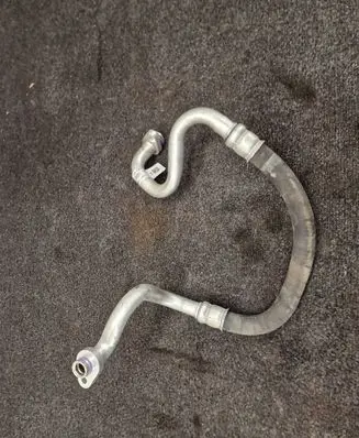 Jaguar F-Pace Air conditioning (A/C) pipe/hose HX7319N602BA