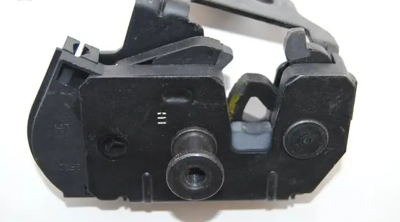 Volvo XC90 Engine bonnet/hood lock/catch 30649106