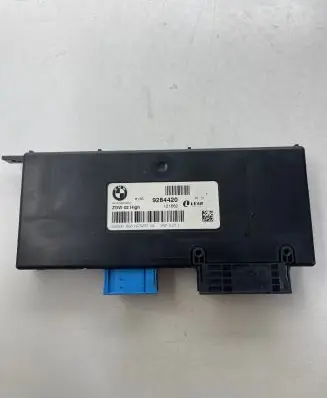 BMW 5 F10 F11 Gateway control module 9284420 121662
