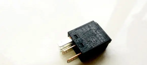 Seat Alhambra (Mk1) Other relay 7M0951253C 95VW10K705EA