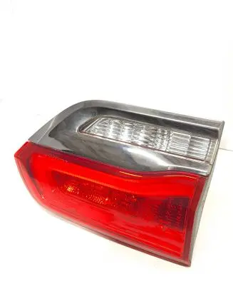 Jeep Grand Cherokee Tailgate rear/tail lights P68110047AC