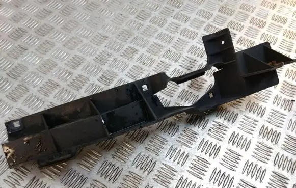 Land Rover Range Rover Sport L320 Radiator trim 7009235