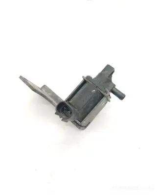 KIA Sedona Vacuum valve 3946038550