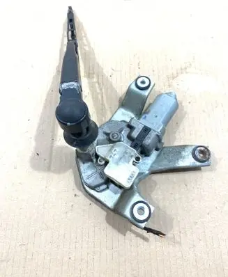 Jeep Patriot Rear window wiper motor 33882