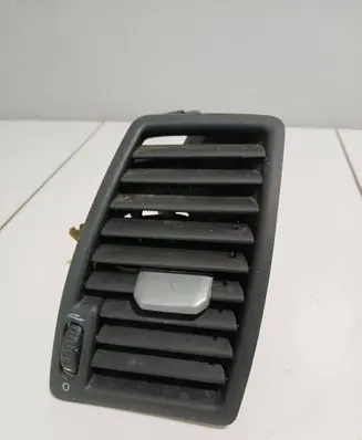 Volvo XC90 Dashboard side air vent grill/cover trim 3409399