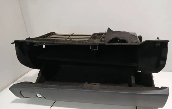 Mercedes-Benz ML W164 Glove box A164680009 18114391 16876938