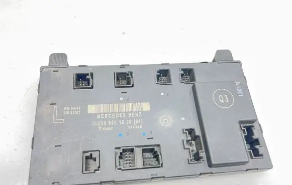 Mercedes-Benz CLK A209 C209 Door control unit/module 2098201926