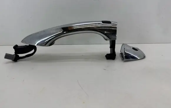 KIA Sorento Front door exterior handle 