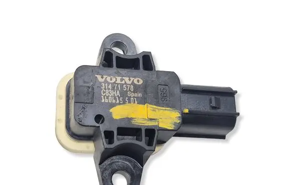 Volvo S60 Airbag deployment crash/impact sensor 31471578 C83HA 160615501