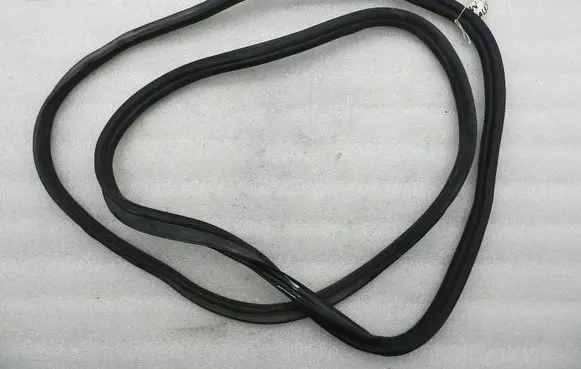 Volkswagen Golf VII Trunk rubber seal (body) 5G9827705A 5G9827705