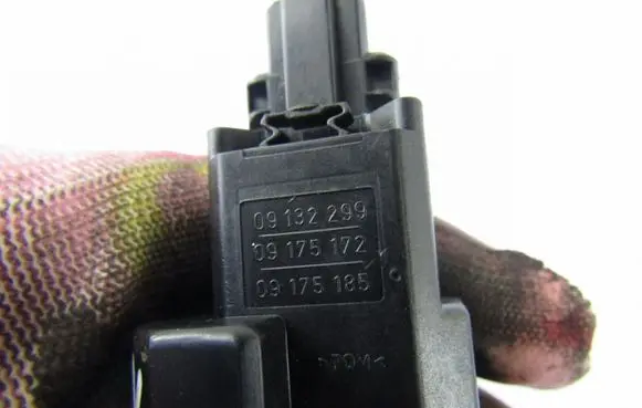 Opel Astra G Brake pedal sensor switch 09175185