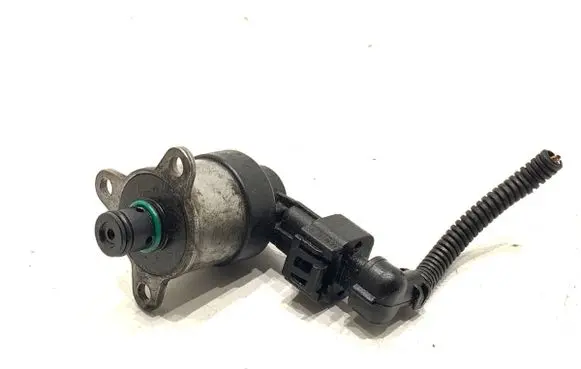 Opel Astra H Fuel pressure regulator