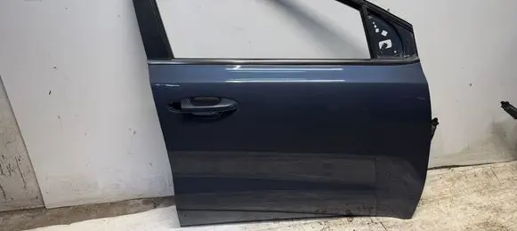 KIA Sportage Front door