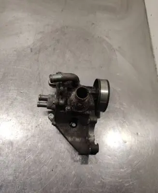 Chevrolet Orlando Water pump 25186662