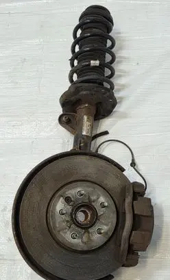 Chevrolet Trax Front wheel hub spindle knuckle 95137358