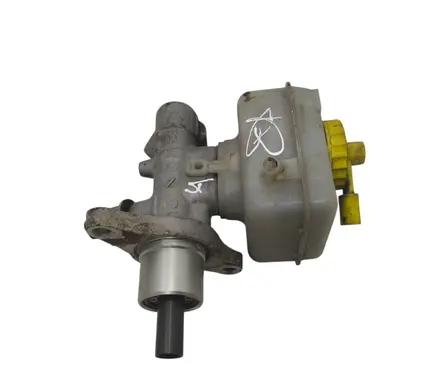 Volkswagen Golf IV Master brake cylinder 1J1611301