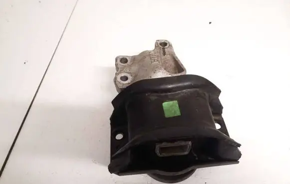 Peugeot 5008 Engine mount bracket 9681855180