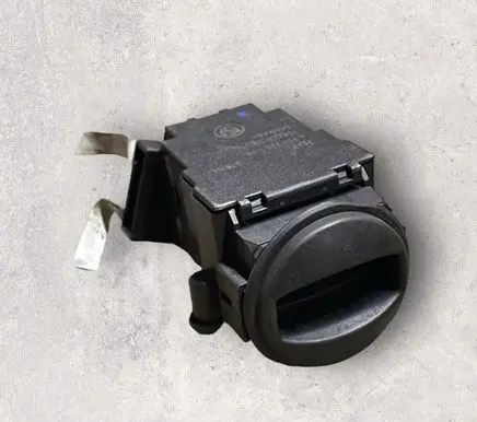 BMW 5 E60 E61 Ignition lock 6954722 10862510 178706
