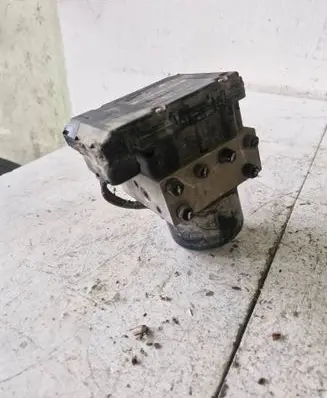 Volkswagen Golf IV ABS Pump 1J0907379P