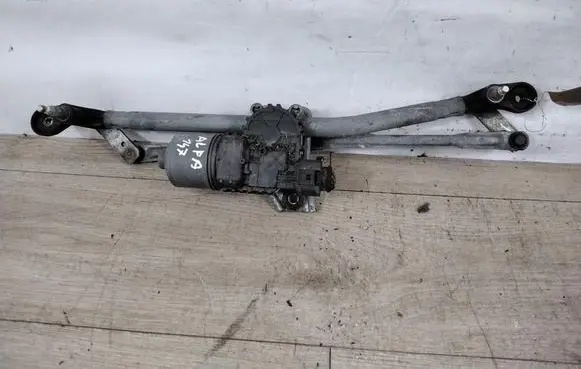 Alfa Romeo 166 Front wiper linkage and motor