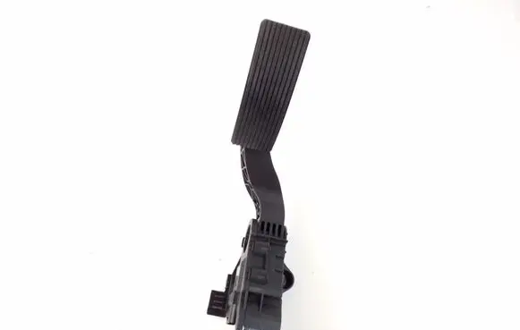 Infiniti Q30 Accelerator throttle pedal A2463001804