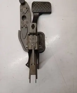 Volkswagen Multivan T5 Brake pedal 7H1723057B 0942387