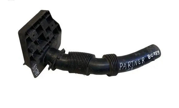 Peugeot Partner Air intake duct part 9675055580