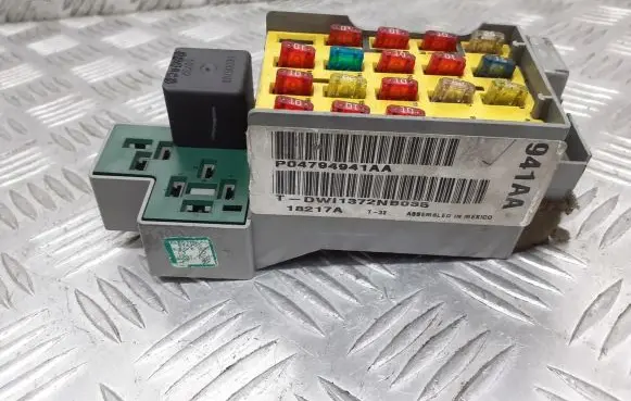 Chrysler PT Cruiser Fuse box set P04794941AA